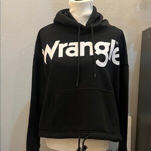 Ohh lalala wrangler sweater size large ☺️